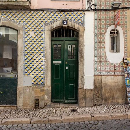 ליסבון Joivy Chic 2Br Apt In Bairro Alto, 2Mins To Sao Pedro De Alcantara Viewpoint מראה חיצוני תמונה